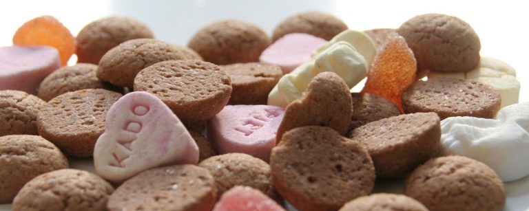 Gesunde Snacks: Kekse, Marshmallows und Gummibärchen für Energie und Wohlbefinden.